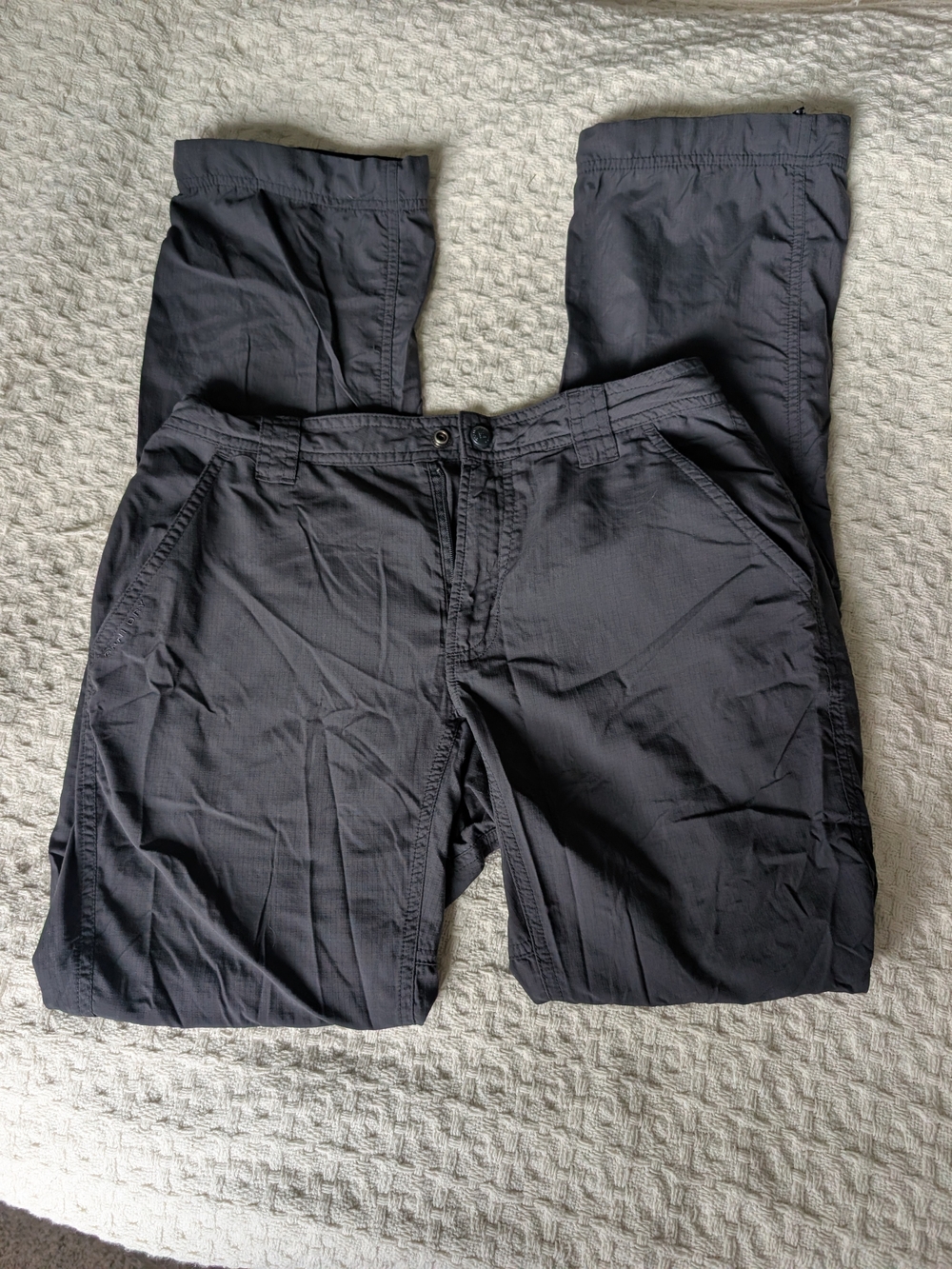 Columbia Women's Black Cargo Pants - Outdoor Lightweight